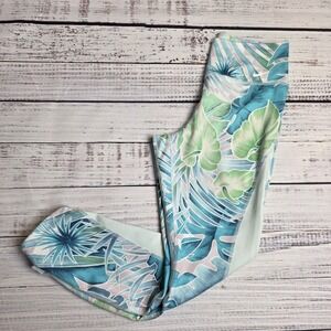 Nike One Women's Tights 7/8 Size Small CD9729-496 Dri Fit Floral Beach Workout‎